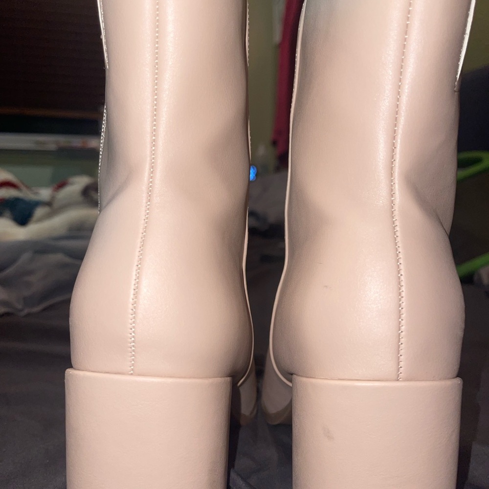 Beige booties - Picture 3 of 3